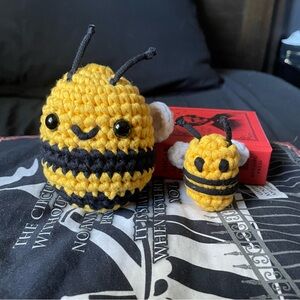 Crochet/Amigurumi Bumble Bee and Baby Bumble Bee Woobles